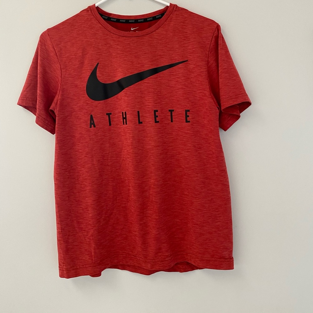 Nike dri-fit t-shirt